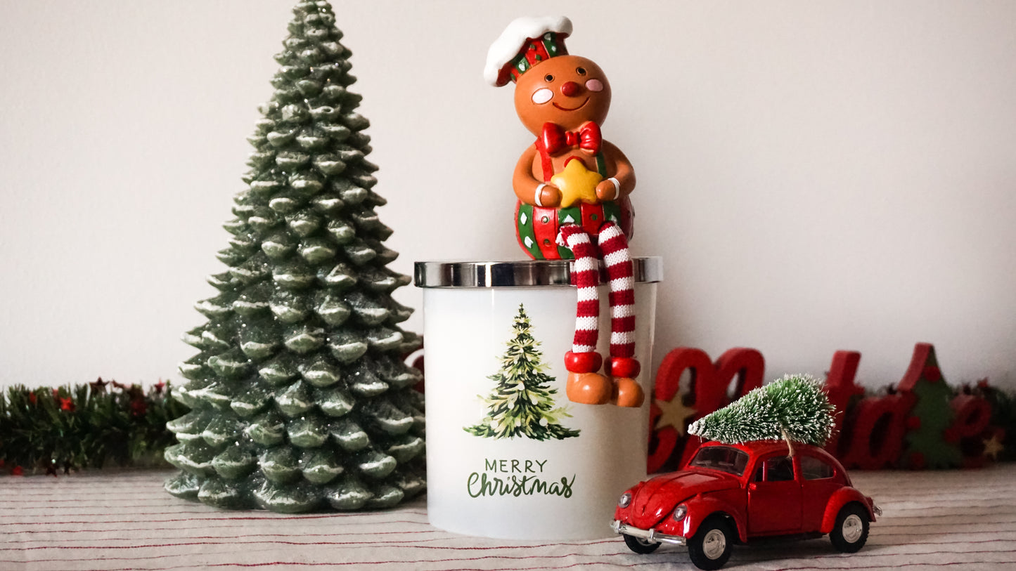 Candela di Natale a forma di albero di pan di zenzero