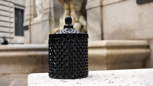 Ombre Leather Candle - Leather and Spices Scented Candle 230ml